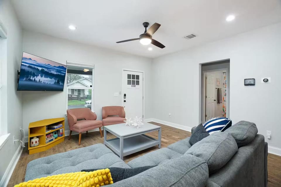 TV and multimedia, Living room