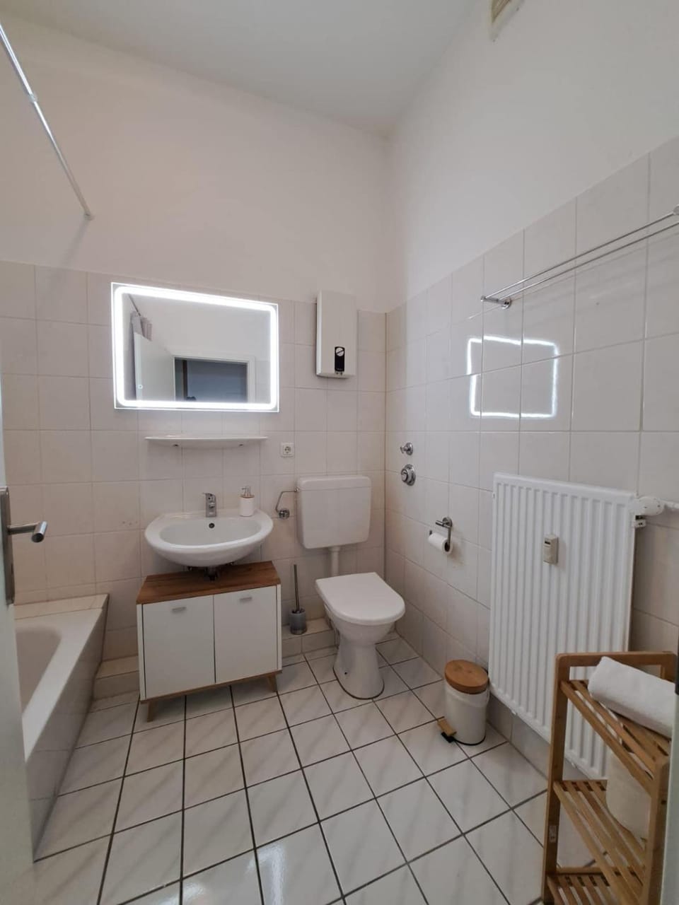 Bathroom, Bath