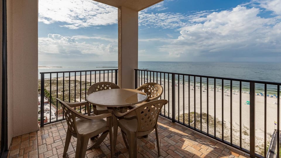 Phoenix East II 2122 Apartment in Orange Beach