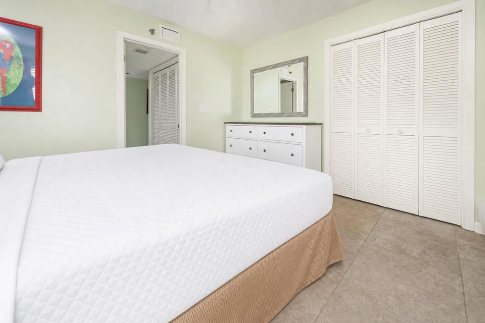 Phoenix East II 2105 Apartment in Orange Beach