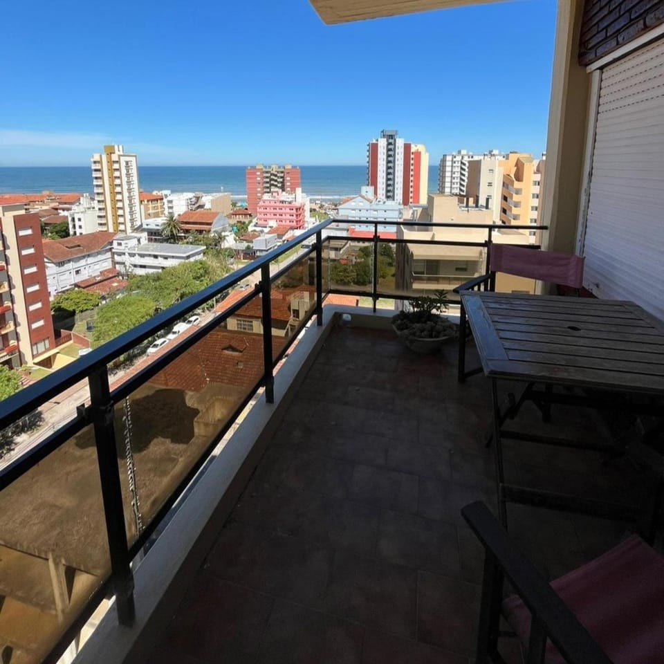 Vista al mar, Ubicación ideal Cochera y parrillas - Torrejon Apartment in Villa Gesell