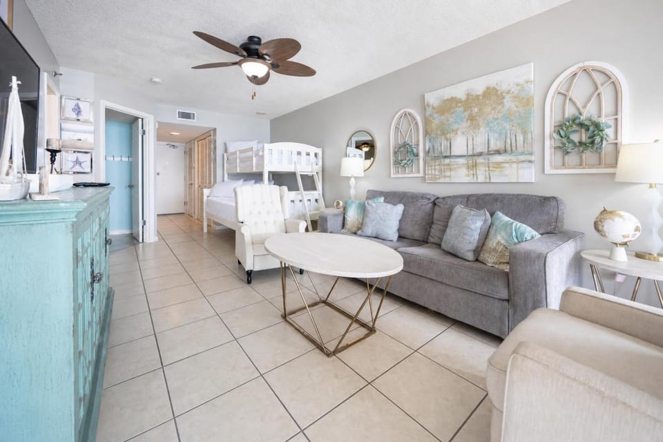 Phoenix East II 2092 Apartment in Orange Beach