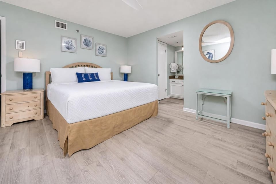 Phoenix East II 2091 Apartment in Orange Beach
