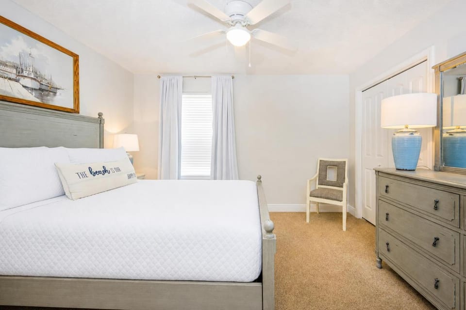 Phoenix East II 2081 Apartment in Orange Beach