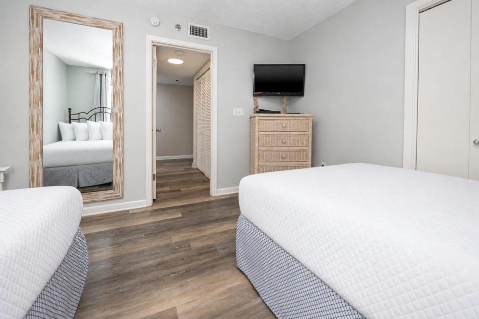Phoenix East II 2065 Apartment in Orange Beach