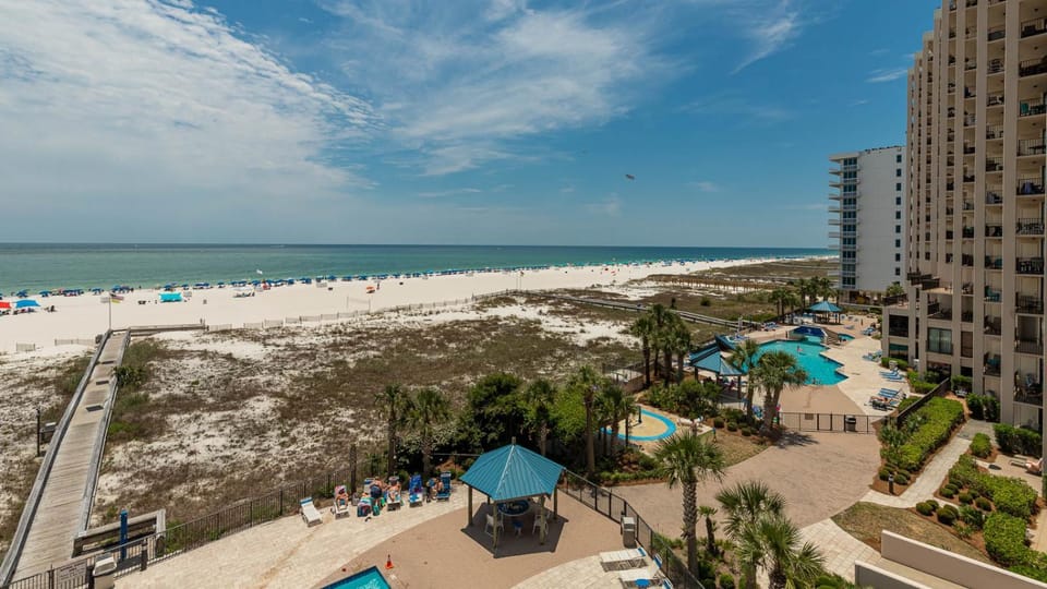 Phoenix East II 2042 Apartment in Orange Beach