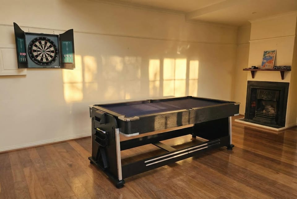 Billiard, Darts, Game Room, Table tennis