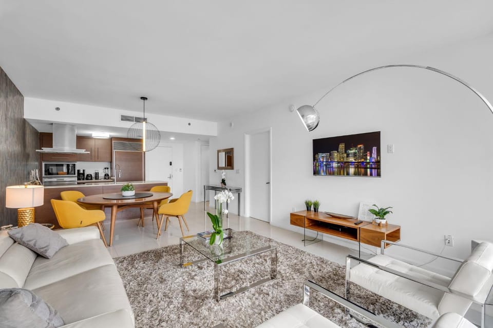 Amazing 1bed at The W icon brickell Apartment in Brickell