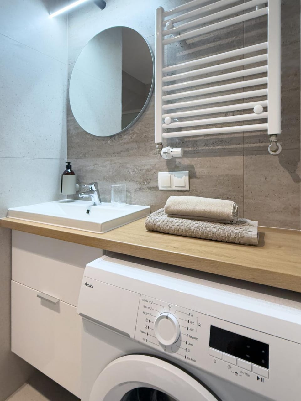 Bathroom, towels, washing machine, dryer