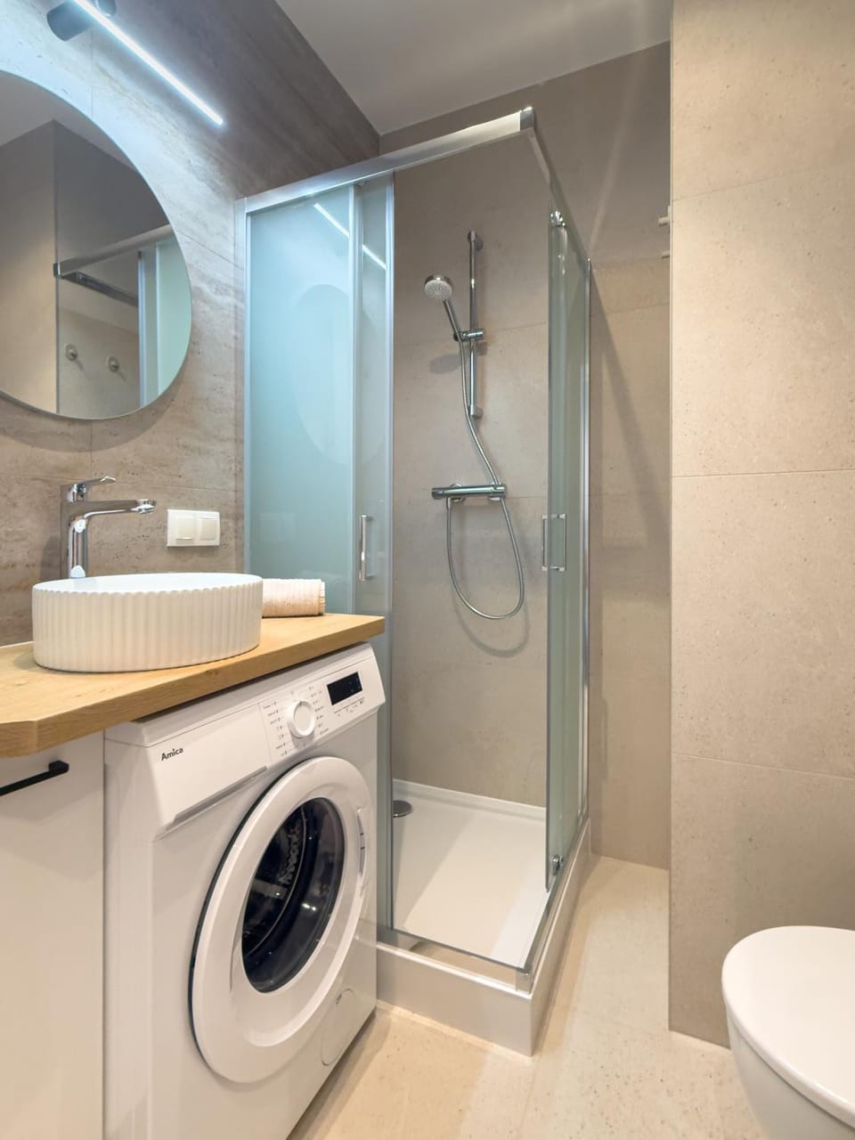 Legnicka Residence Adam i Ela Apartment in Wroclaw