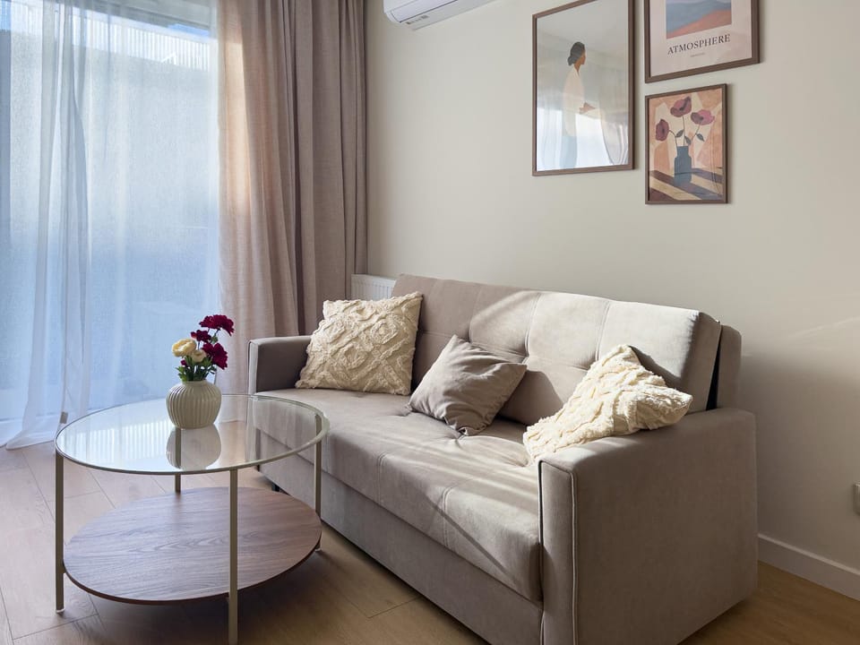Legnicka Residence 18 A Apartment in Wroclaw