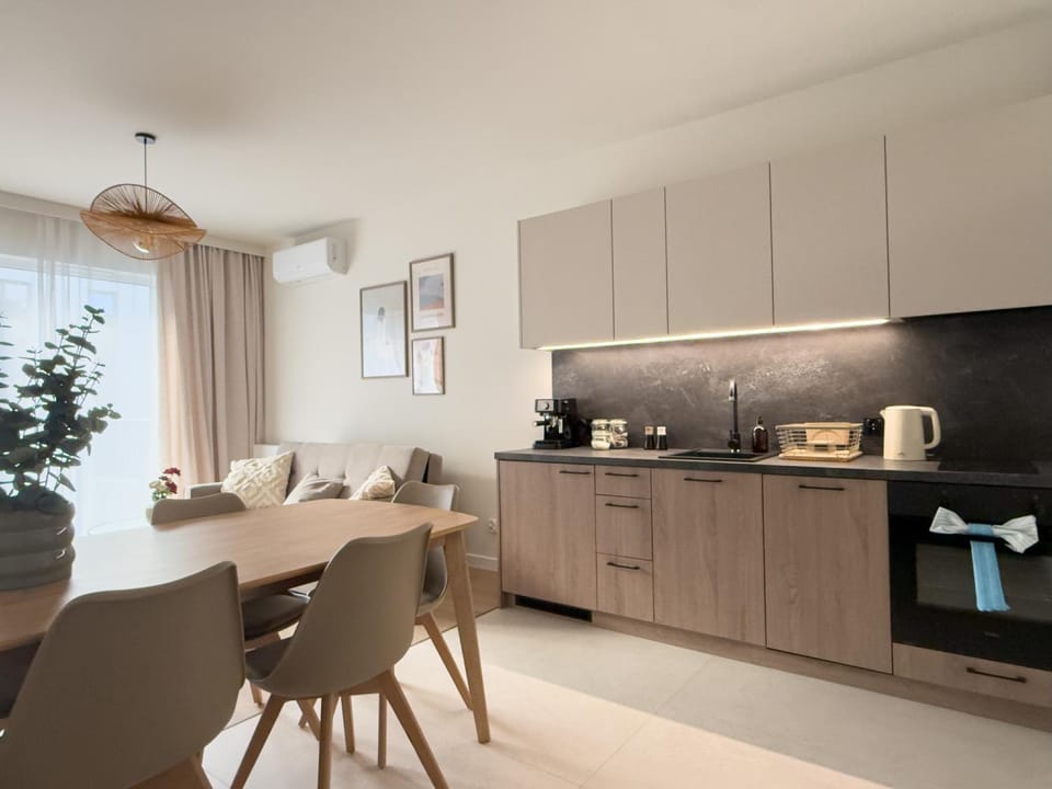 Legnicka Residence 18 A Apartment in Wroclaw