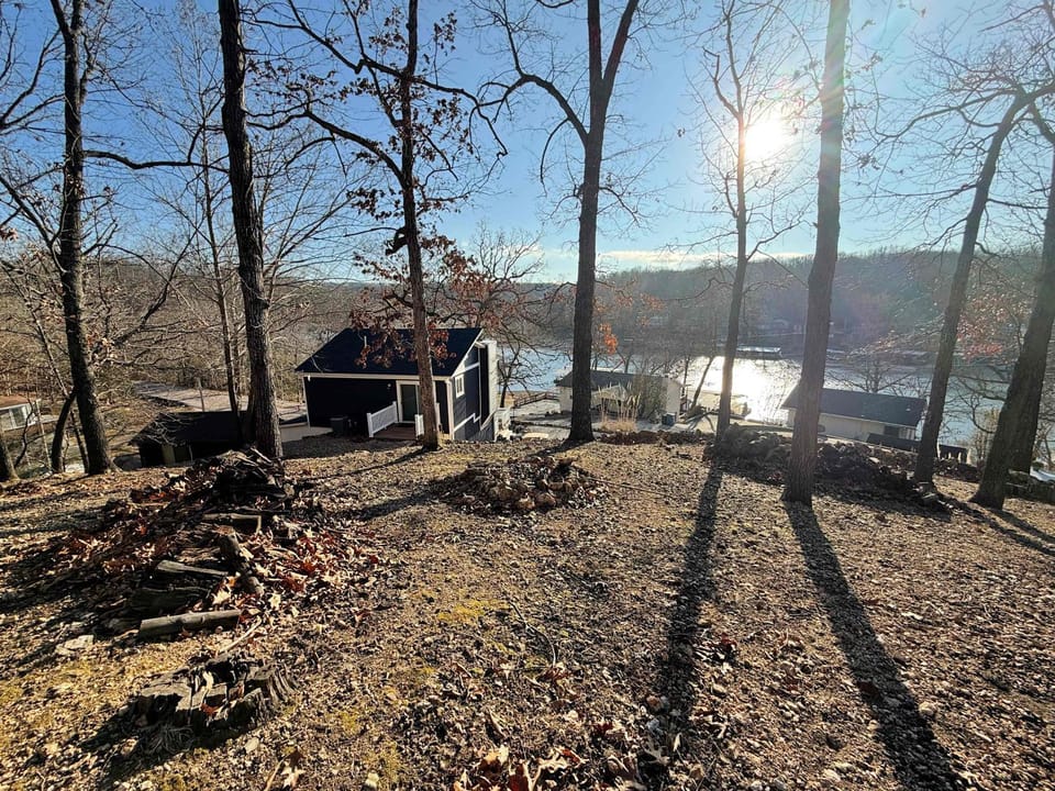 Spring Valley Blue 3BR Lake View Home House in Lake of the Ozarks