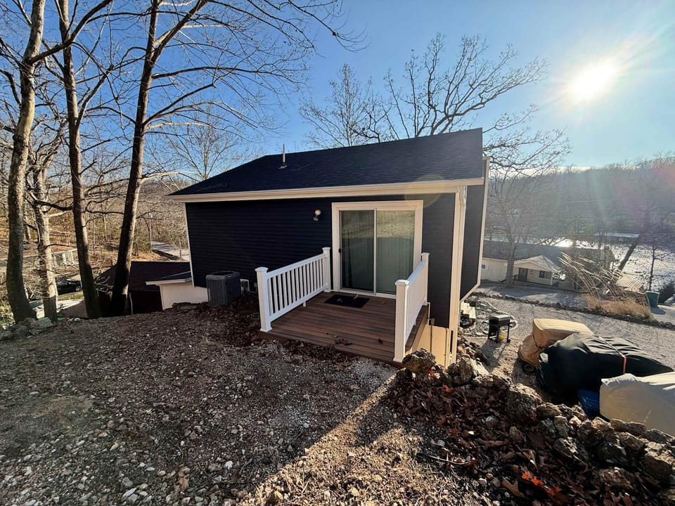 Spring Valley Blue 3BR Lake View Home House in Lake of the Ozarks