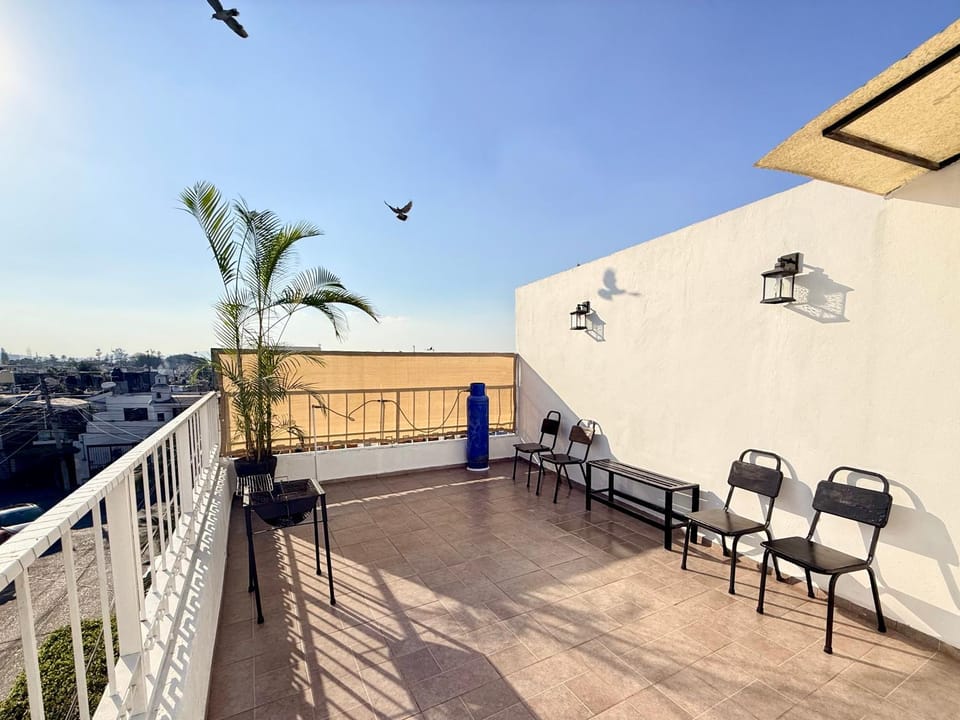 Modern and Comfortable House Excellent Location Apartment in Tlaquepaque