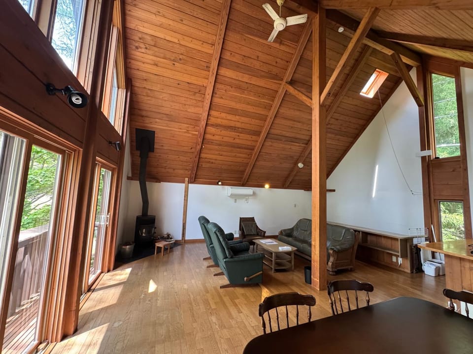 Cabin E Jacuzzi BBQ Hammock Lake Saiko Mt Fuji Cabin in Shizuoka Prefecture