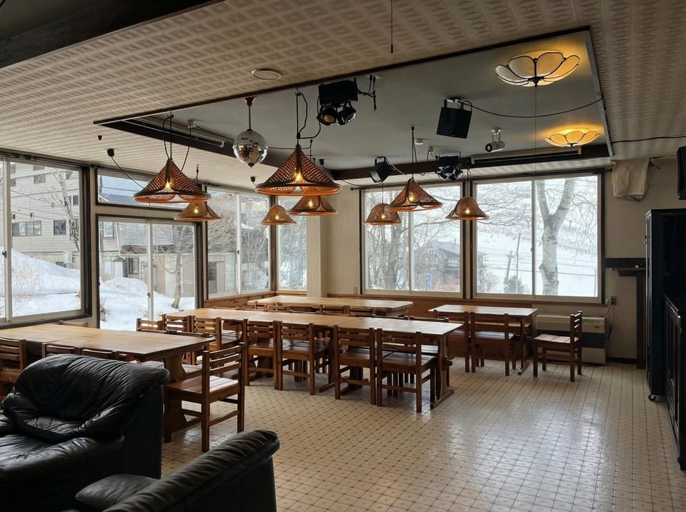Living room, Dining area