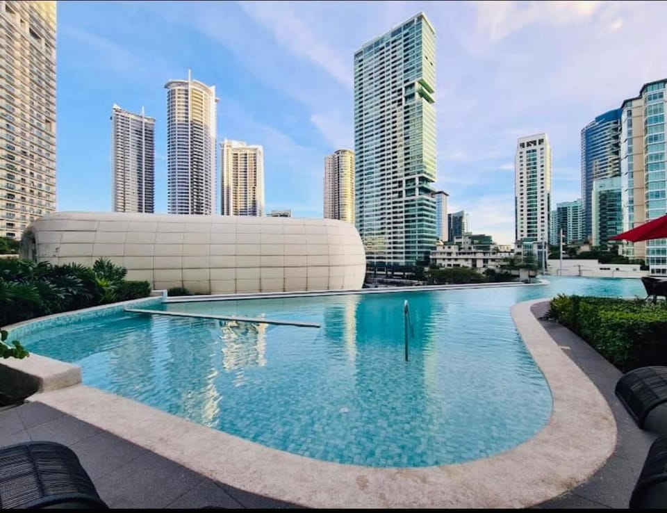 Property building, Day, City view, Pool view, Swimming pool, Location, sunbed