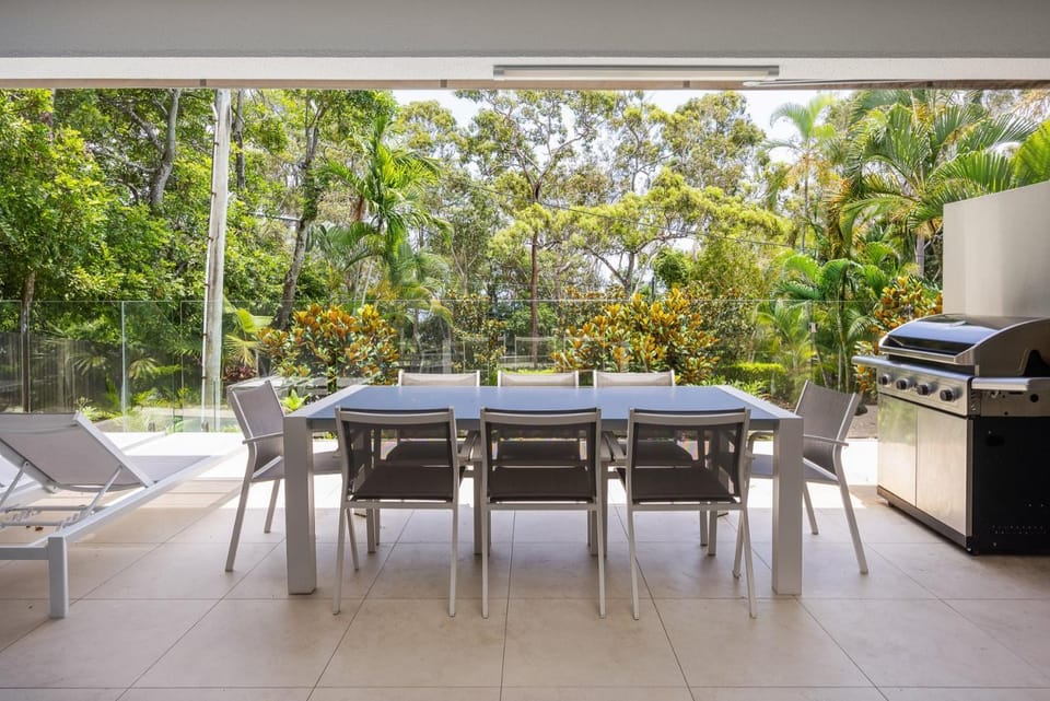 Headland Views 2 Leafy Retreat Apartment in Noosa Heads