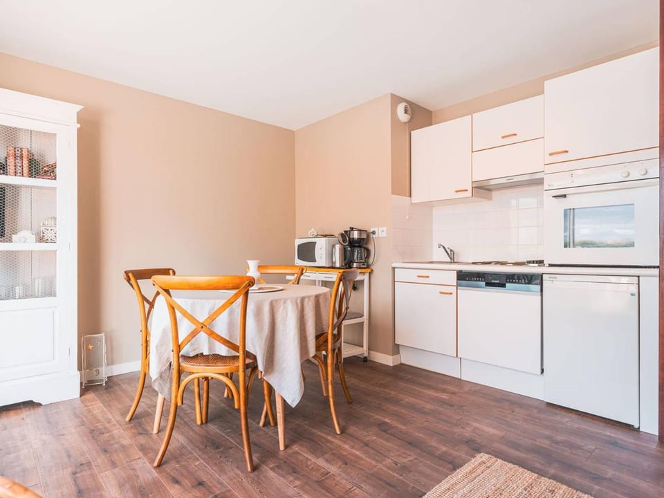 Studio Confortable au Touquet Proche Plage - FR-1-821-43 Apartment in Hauts-de-France
