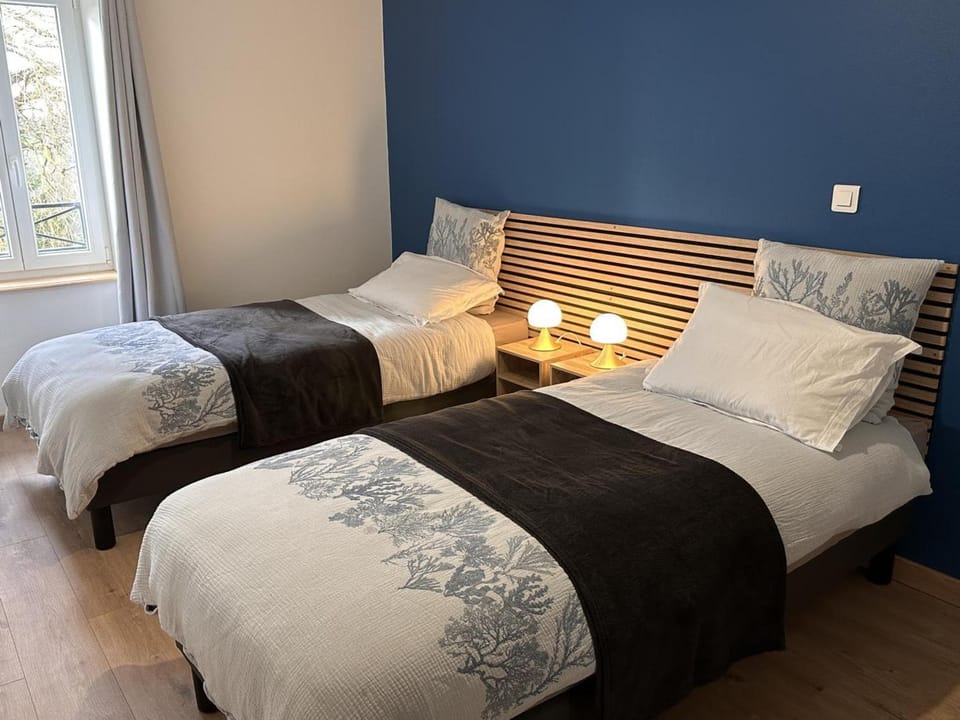 Gîte Champêtre à Buxières-les-Mines avec Animaux Acceptés et Parking - FR-1-489-617 House in Auvergne-Rhône-Alpes