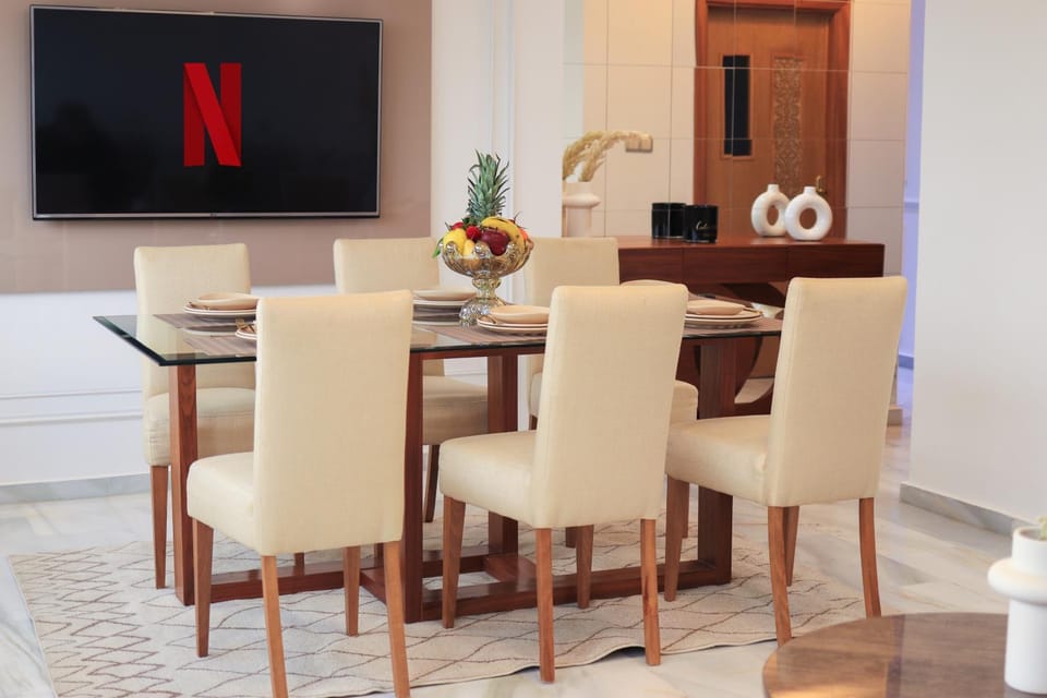Business Stay - Face Gare TGV & Hilton Apartment in Tangier