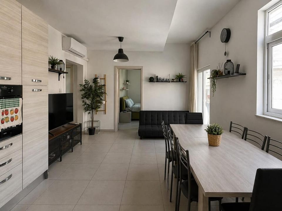TV and multimedia, Living room, air conditioner