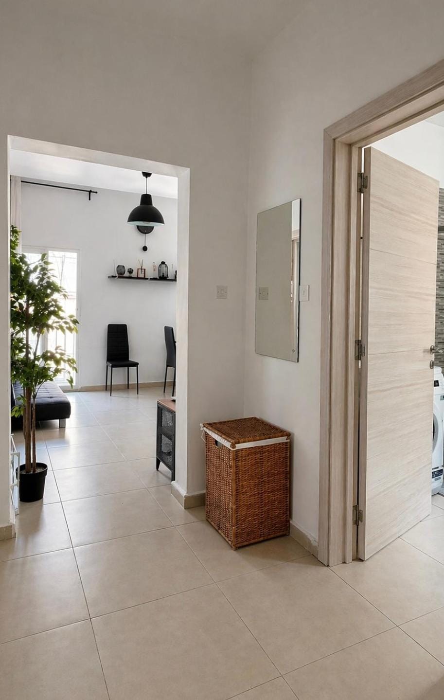 Calypso 1 Spacious Apartment with Mercury Tower View in Central Paceville Close to Nightlife Apartment in Saint Julians
