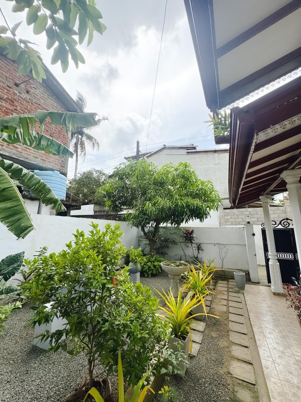 Kamiliya Dame Guest Bed and Breakfast in Southern Province