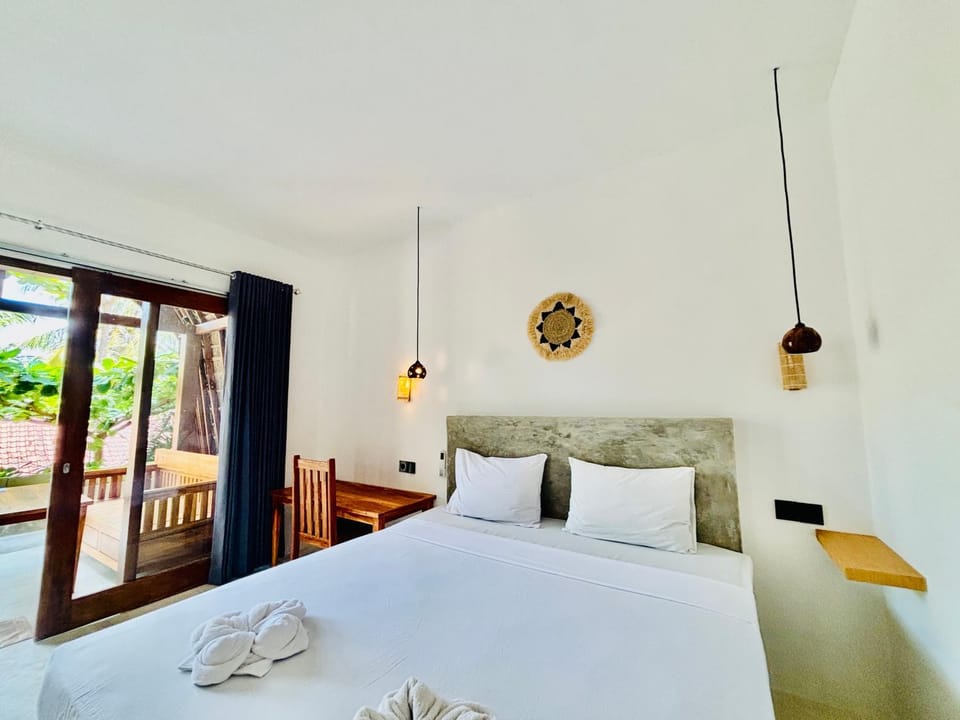 Ngalung bungalows Hotel in Pujut