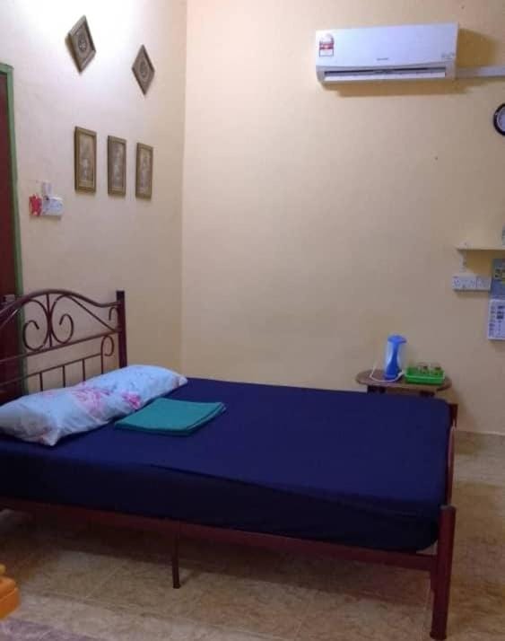 Roomstay Zai Sungai Klah Chalet in Perak
