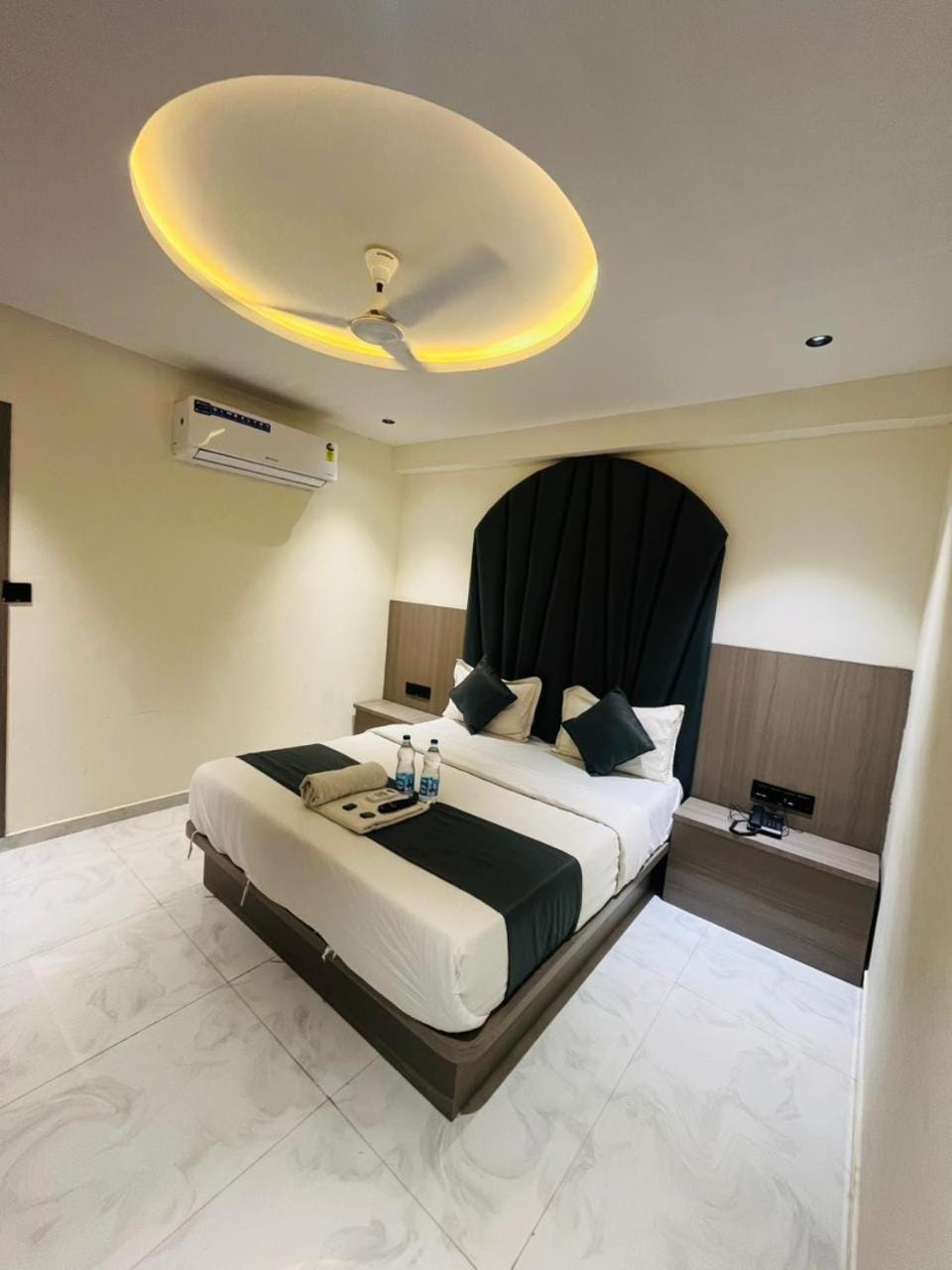 Pacific Villa Hotel in Ahmedabad