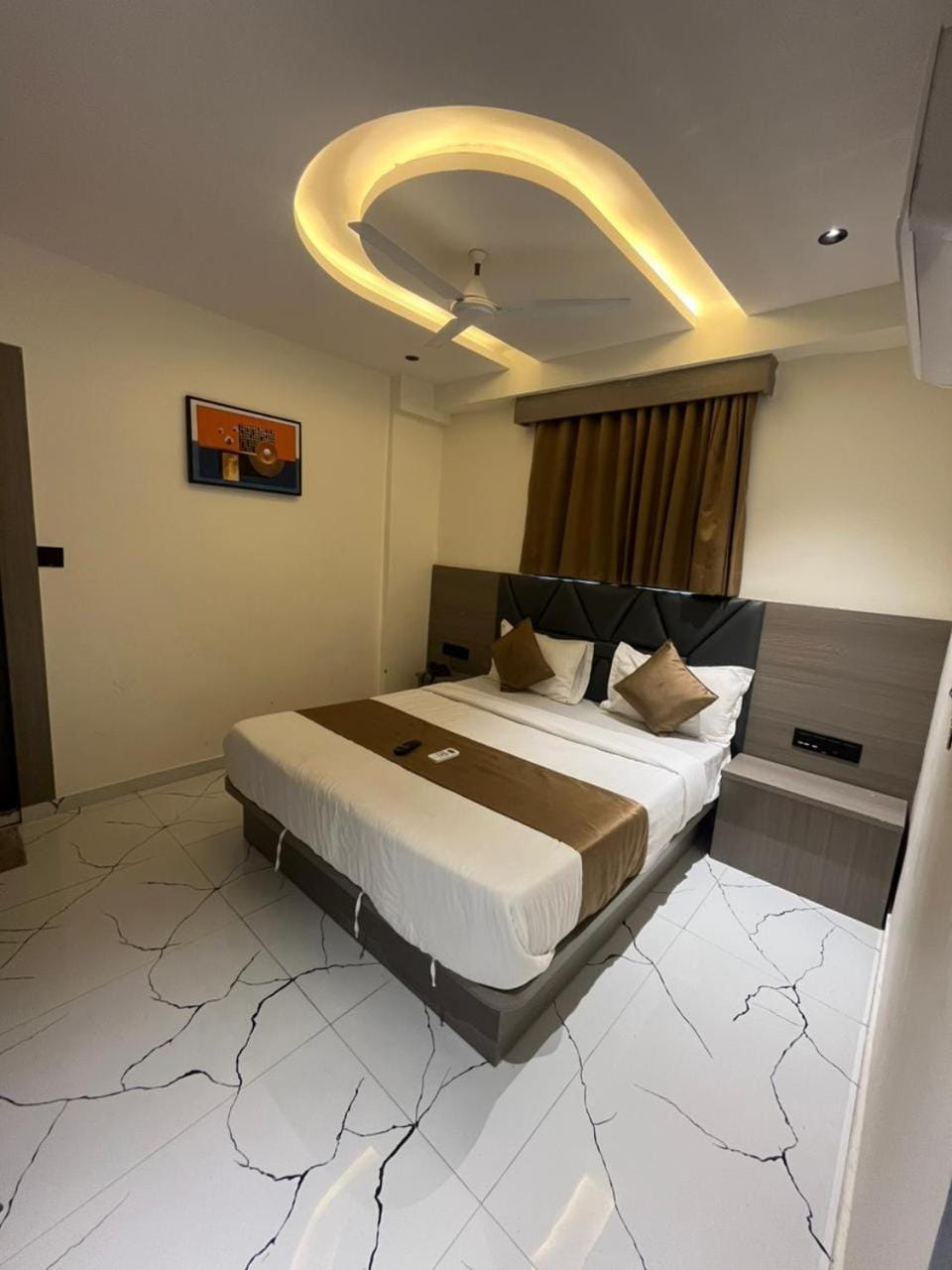 Pacific Villa Hotel in Ahmedabad