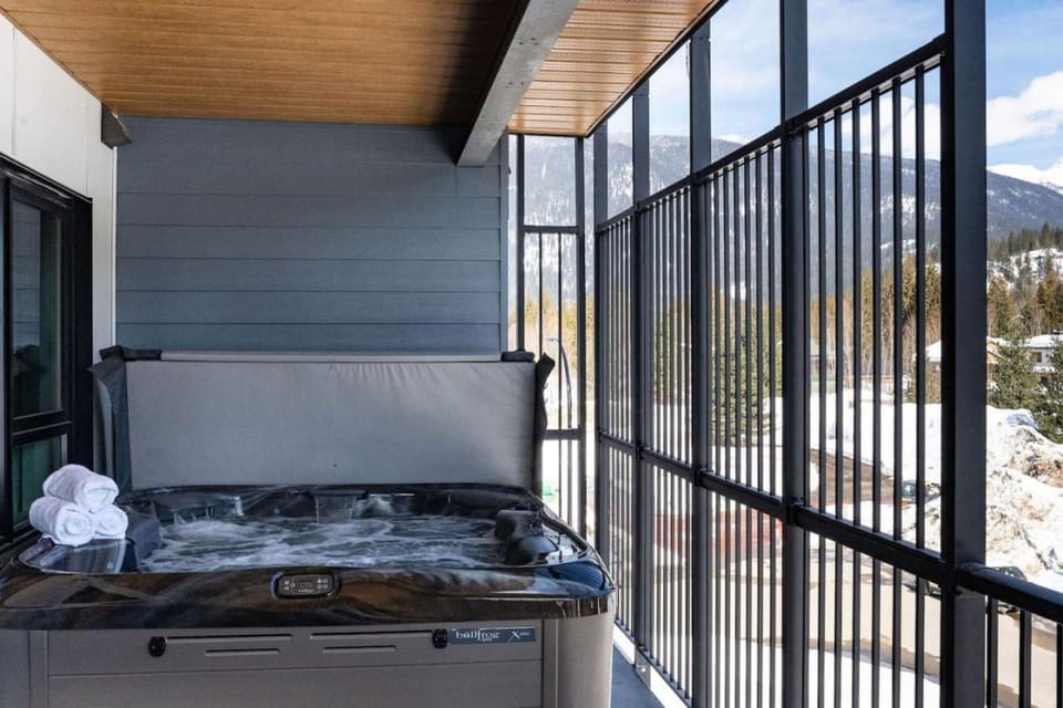 Hot Tub, Balcony/Terrace