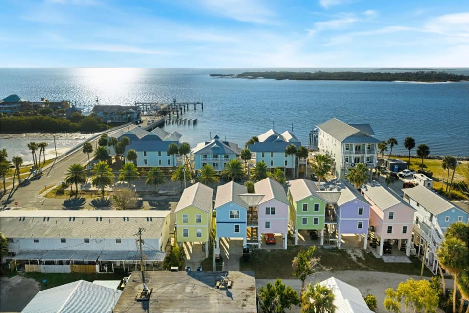 Cedar Key Lucky Catch House in Cedar Key