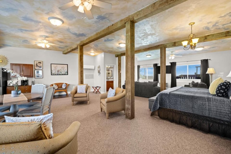 The Loft at Harbour Master Suites Apartment in Cedar Key