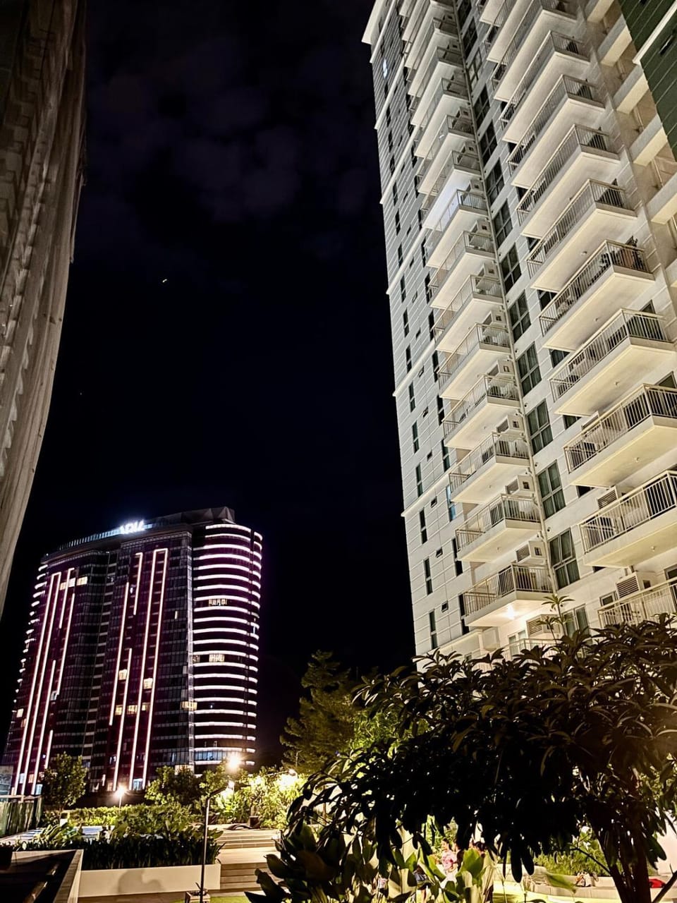 Condo In Abreeza Mall Netflix & Overlooking Samal Apartment in Davao City