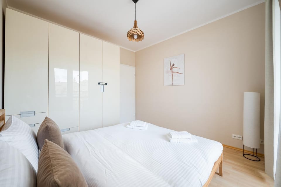 Bed, Photo of the whole room, Bedroom, towels, wardrobe