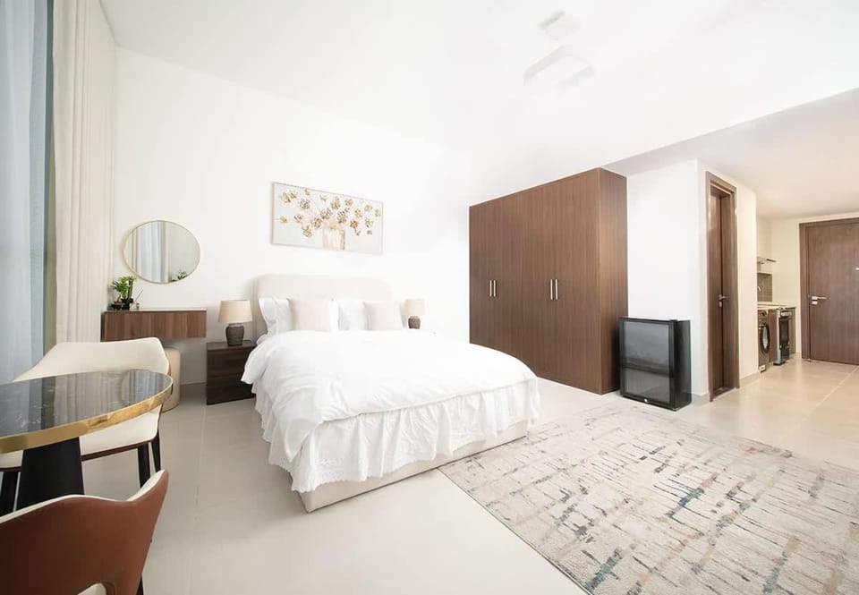 Stunning Beachfront Studio at Blue Bay Walk - Ajmal Makan Apartment in Sharjah
