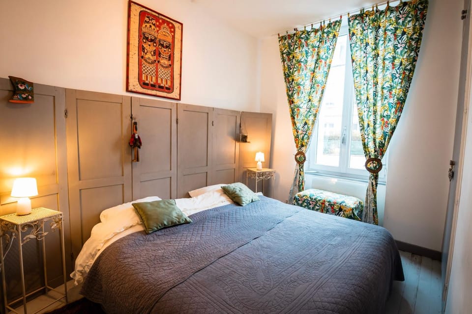 Living room, Bedroom