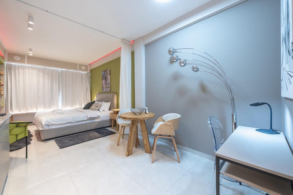 Bed, Photo of the whole room