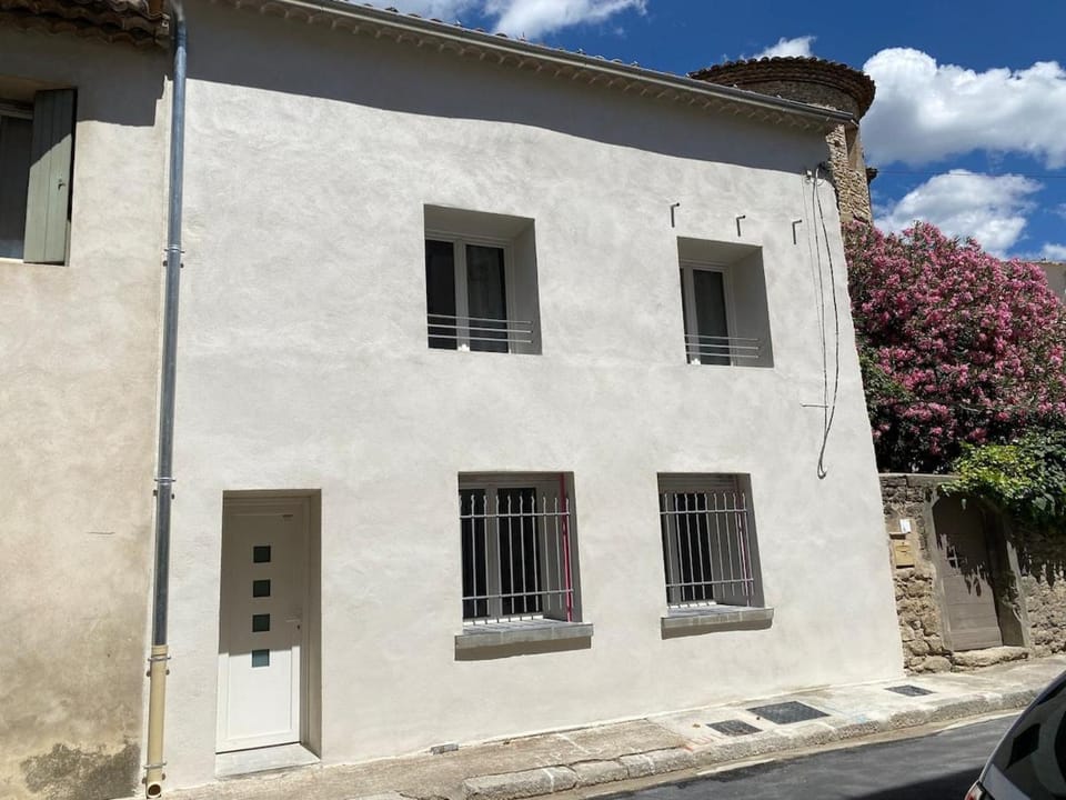 The Provençal orchid Apartment in Mazan