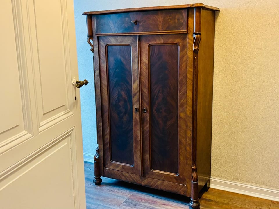 wardrobe