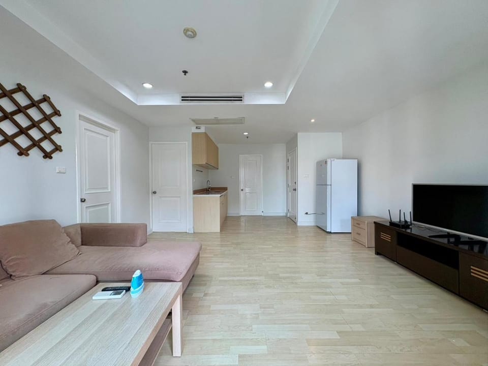 Kitchen or kitchenette, Photo of the whole room