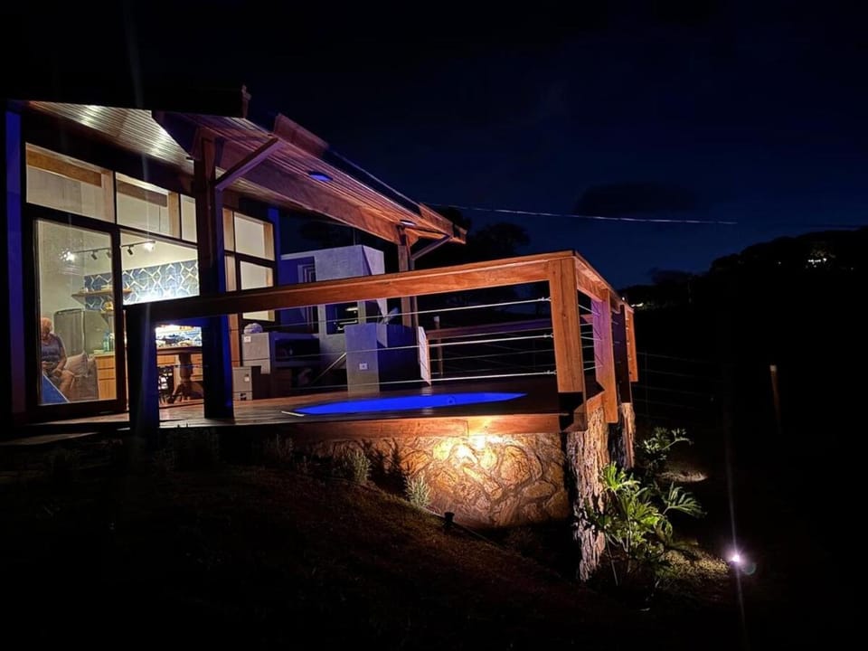 Aura dos Ipês House in State of São Paulo