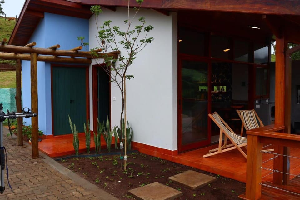 Aura dos Ipês House in State of São Paulo