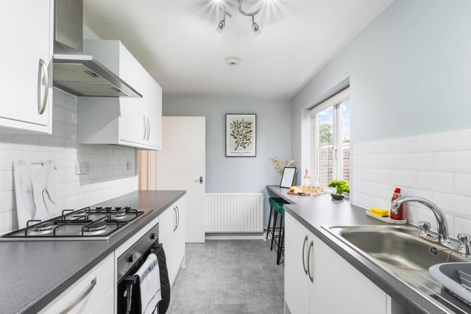 Kitchen or kitchenette, oven, stove, toaster