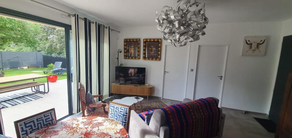 Property building, Living room