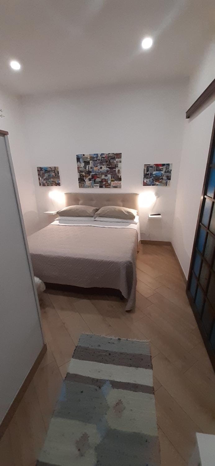 La Casa di Milena House in Naples