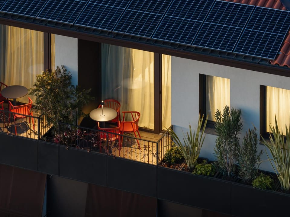 Property building, Night, Balcony/Terrace